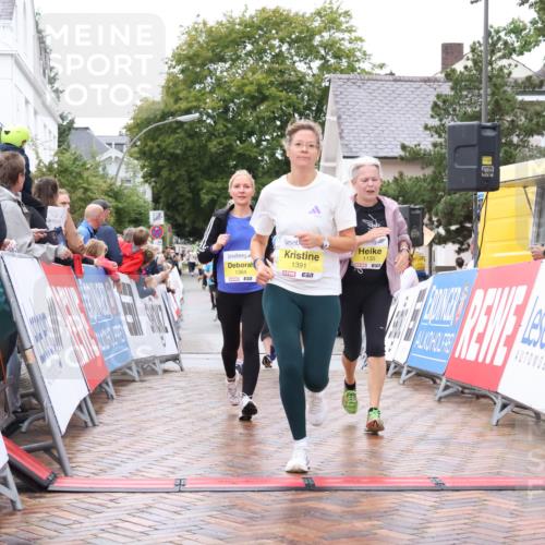 30.08.2026 - Blankeneser Heldenlauf Lena Gebhardt http://msf.ph/oto/10022213 30.08.2026 09:55:07 Ziel 1067, 1068, 1069, 1135, 1222, 1240, 1364, 1391 meine-sportfotos.de