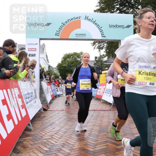 30.08.2026 - Blankeneser Heldenlauf Lena Gebhardt http://msf.ph/oto/10022222 30.08.2026 09:55:09 Ziel 1067, 1068, 1069, 1135, 1222, 1364, 1391, 1446 meine-sportfotos.de