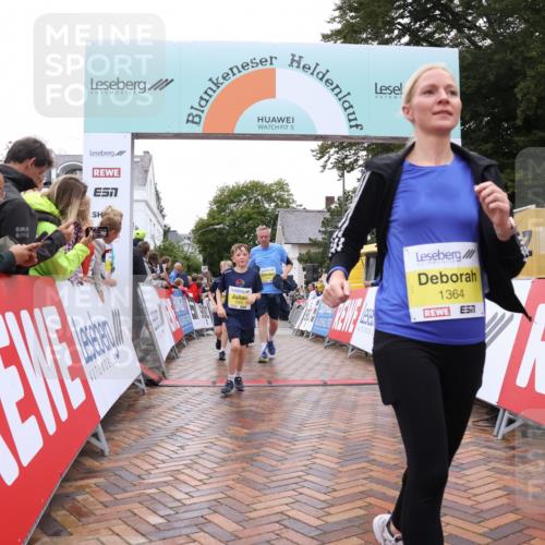 30.08.2026 - Blankeneser Heldenlauf Lena Gebhardt http://msf.ph/oto/10022226 30.08.2026 09:55:10 Ziel 1067, 1068, 1069, 1135, 1222, 1364, 1391, 1446 meine-sportfotos.de