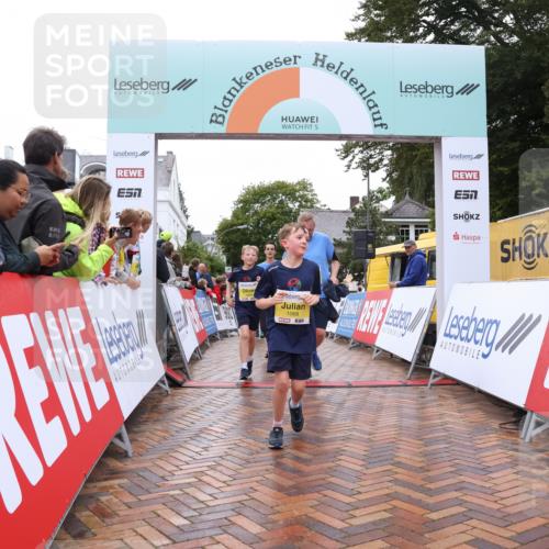 30.08.2026 - Blankeneser Heldenlauf Lena Gebhardt http://msf.ph/oto/10022230 30.08.2026 09:55:11 Ziel 1067, 1068, 1069, 1135, 1222, 1364, 1391, 1446 meine-sportfotos.de