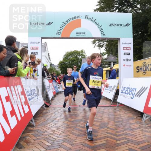 30.08.2026 - Blankeneser Heldenlauf Lena Gebhardt http://msf.ph/oto/10022232 30.08.2026 09:55:11 Ziel 1067, 1068, 1069, 1135, 1222, 1364, 1391, 1446 meine-sportfotos.de