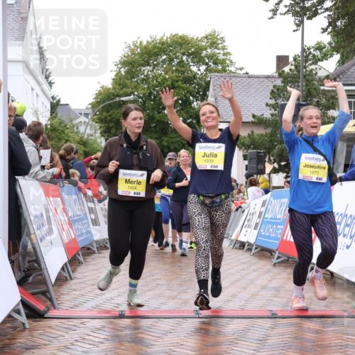 30.08.2026 - Blankeneser Heldenlauf Lena Gebhardt http://msf.ph/oto/10022253 30.08.2026 09:55:18 Ziel 1067, 1069, 1072, 1157, 1222, 1290, 1339, 1352, 1424, 1446, 1472, 1712 meine-sportfotos.de