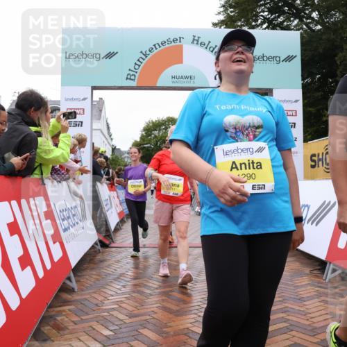 30.08.2026 - Blankeneser Heldenlauf Lena Gebhardt http://msf.ph/oto/10022286 30.08.2026 09:55:25 Ziel 1072, 1111, 1157, 1290, 1339, 1343, 1352, 1415, 1424, 1472, 1482, 1543, 1712 meine-sportfotos.de