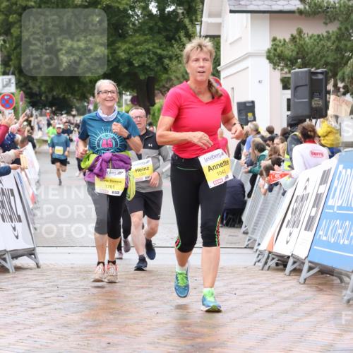 30.08.2026 - Blankeneser Heldenlauf Lena Gebhardt http://msf.ph/oto/10022337 30.08.2026 09:55:43 Ziel 1043, 1351, 1489, 1761 meine-sportfotos.de