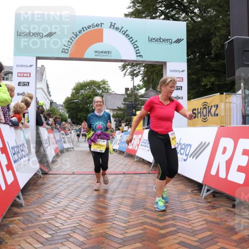 30.08.2026 - Blankeneser Heldenlauf Lena Gebhardt http://msf.ph/oto/10022346 30.08.2026 09:55:47 Ziel 1043, 1077, 1351, 1642, 1761 meine-sportfotos.de