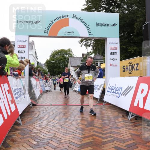 30.08.2026 - Blankeneser Heldenlauf Lena Gebhardt http://msf.ph/oto/10022355 30.08.2026 09:55:50 Ziel 1043, 1077, 1351, 1628, 1642, 1761 meine-sportfotos.de