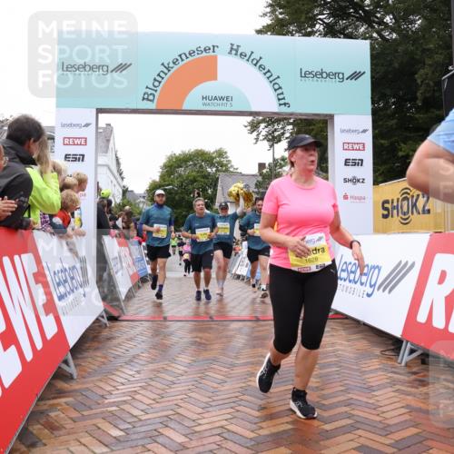 30.08.2026 - Blankeneser Heldenlauf Lena Gebhardt http://msf.ph/oto/10022370 30.08.2026 09:55:55 Ziel 1077, 1351, 1528, 1532, 1533, 1628, 1642, 1746 meine-sportfotos.de