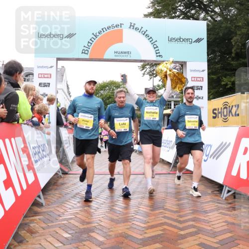30.08.2026 - Blankeneser Heldenlauf Lena Gebhardt http://msf.ph/oto/10022380 30.08.2026 09:55:57 Ziel 1077, 1528, 1532, 1533, 1628, 1642, 1654, 1655, 1746 meine-sportfotos.de