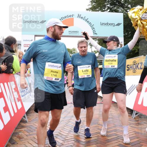 30.08.2026 - Blankeneser Heldenlauf Lena Gebhardt http://msf.ph/oto/10022390 30.08.2026 09:55:58 Ziel 1077, 1528, 1532, 1533, 1628, 1642, 1654, 1655, 1746 meine-sportfotos.de