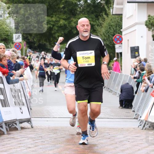 30.08.2026 - Blankeneser Heldenlauf Lena Gebhardt http://msf.ph/oto/10022456 30.08.2026 09:56:19 Ziel 1160, 1236, 1246 meine-sportfotos.de