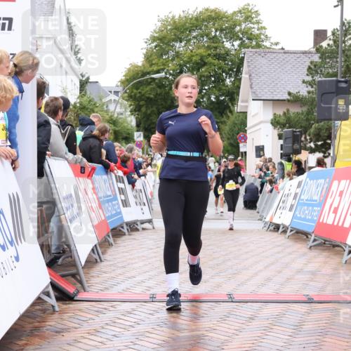 30.08.2026 - Blankeneser Heldenlauf Lena Gebhardt http://msf.ph/oto/10022479 30.08.2026 09:56:29 Ziel 1236, 1345 meine-sportfotos.de