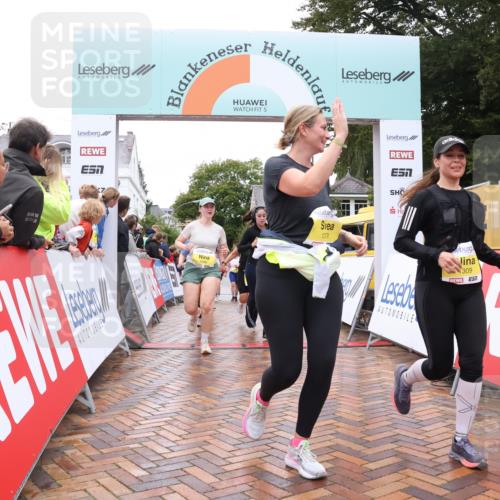 30.08.2026 - Blankeneser Heldenlauf Lena Gebhardt http://msf.ph/oto/10022500 30.08.2026 09:56:36 Ziel 1011, 1029, 1078, 1178, 1235, 1309, 1345, 1378, 1448 meine-sportfotos.de