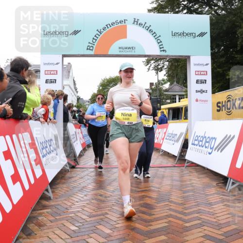 30.08.2026 - Blankeneser Heldenlauf Lena Gebhardt http://msf.ph/oto/10022503 30.08.2026 09:56:37 Ziel 1011, 1029, 1078, 1178, 1235, 1272, 1309, 1345, 1378, 1389, 1448 meine-sportfotos.de