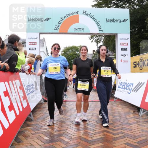 30.08.2026 - Blankeneser Heldenlauf Lena Gebhardt http://msf.ph/oto/10022510 30.08.2026 09:56:39 Ziel 1011, 1029, 1078, 1178, 1235, 1272, 1282, 1309, 1378, 1389, 1448 meine-sportfotos.de