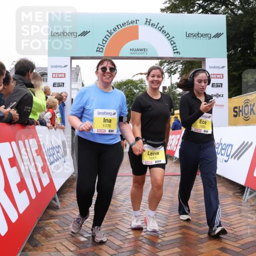 30.08.2026 - Blankeneser Heldenlauf Lena Gebhardt http://msf.ph/oto/10022512 30.08.2026 09:56:39 Ziel 1011, 1029, 1078, 1178, 1235, 1272, 1282, 1309, 1378, 1389, 1448 meine-sportfotos.de