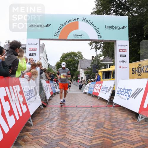 30.08.2026 - Blankeneser Heldenlauf Lena Gebhardt http://msf.ph/oto/10022554 30.08.2026 09:57:26 Ziel 1028, 1296, 1321, 1377 meine-sportfotos.de