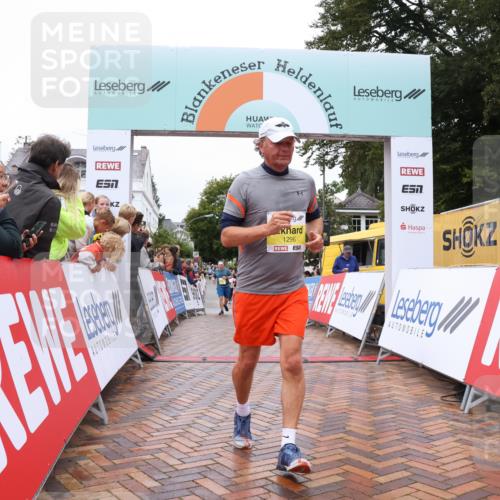 30.08.2026 - Blankeneser Heldenlauf Lena Gebhardt http://msf.ph/oto/10022558 30.08.2026 09:57:28 Ziel 1028, 1296, 1321, 1377 meine-sportfotos.de