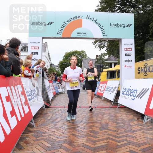 30.08.2026 - Blankeneser Heldenlauf Lena Gebhardt http://msf.ph/oto/10022583 30.08.2026 09:57:39 Ziel 1080, 1082, 1254, 1524 meine-sportfotos.de