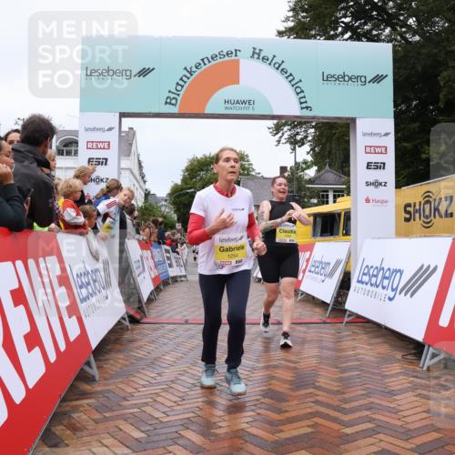30.08.2026 - Blankeneser Heldenlauf Lena Gebhardt http://msf.ph/oto/10022585 30.08.2026 09:57:39 Ziel 1080, 1082, 1254, 1524 meine-sportfotos.de