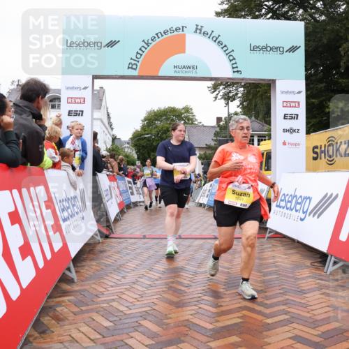 30.08.2026 - Blankeneser Heldenlauf Lena Gebhardt http://msf.ph/oto/10022603 30.08.2026 09:57:47 Ziel 1260, 1610, 1611, 1641, 1685 meine-sportfotos.de