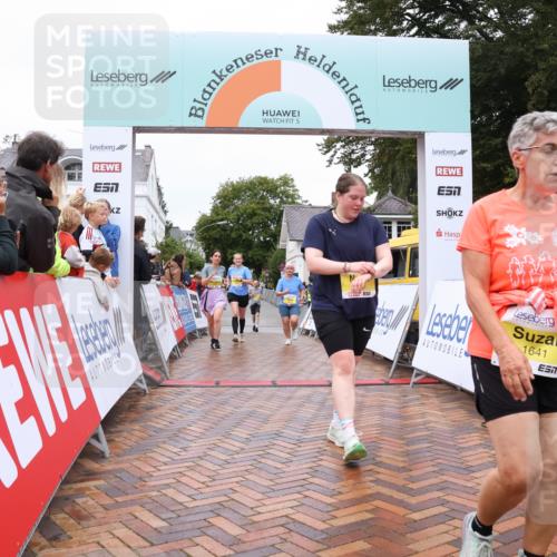 30.08.2026 - Blankeneser Heldenlauf Lena Gebhardt http://msf.ph/oto/10022607 30.08.2026 09:57:48 Ziel 1260, 1610, 1611, 1641, 1685 meine-sportfotos.de