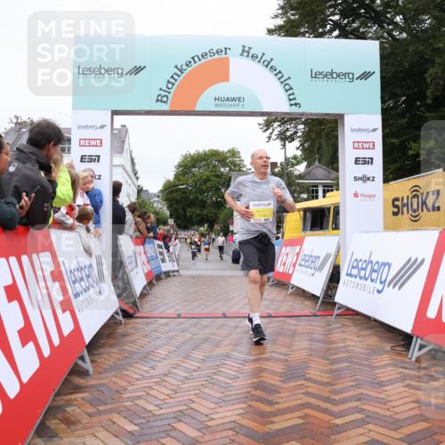 30.08.2026 - Blankeneser Heldenlauf Lena Gebhardt http://msf.ph/oto/10022635 30.08.2026 09:57:57 Ziel 1610, 1611, 1685, 1775 meine-sportfotos.de