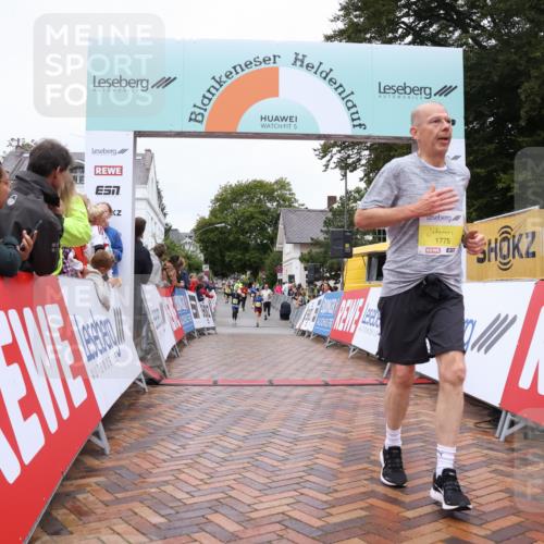 30.08.2026 - Blankeneser Heldenlauf Lena Gebhardt http://msf.ph/oto/10022637 30.08.2026 09:57:58 Ziel 1610, 1611, 1685, 1775 meine-sportfotos.de