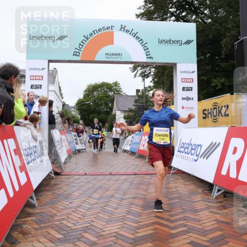 30.08.2026 - Blankeneser Heldenlauf Lena Gebhardt http://msf.ph/oto/10022650 30.08.2026 09:58:04 Ziel 1392, 1435, 1619, 1620, 1775 meine-sportfotos.de