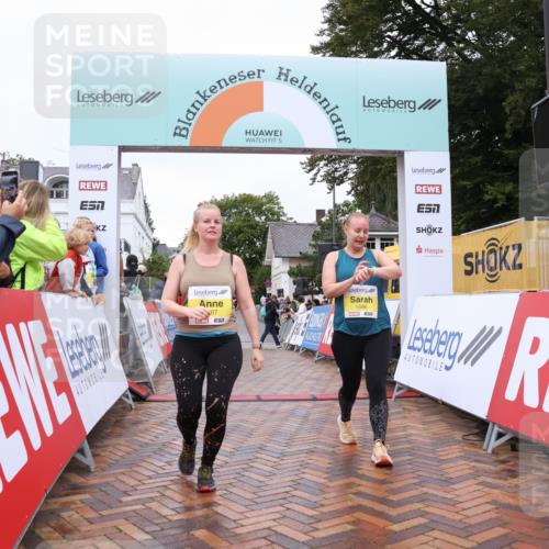 30.08.2026 - Blankeneser Heldenlauf Lena Gebhardt http://msf.ph/oto/10022697 30.08.2026 09:58:31 Ziel 1085, 1258, 1586, 1587 meine-sportfotos.de