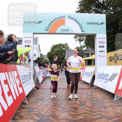 30.08.2026 - Blankeneser Heldenlauf Lena Gebhardt http://msf.ph/oto/10022709 30.08.2026 09:58:45 Ziel 1180, 1242, 1251, 1451, 1452, 1757 meine-sportfotos.de