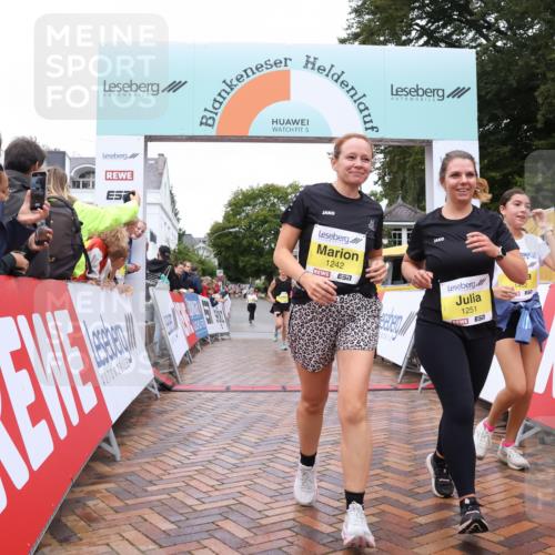 30.08.2026 - Blankeneser Heldenlauf Lena Gebhardt http://msf.ph/oto/10022723 30.08.2026 09:58:47 Ziel 1180, 1242, 1251, 1451, 1452, 1757 meine-sportfotos.de