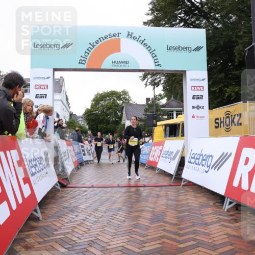 30.08.2026 - Blankeneser Heldenlauf Lena Gebhardt http://msf.ph/oto/10022790 30.08.2026 09:59:59 Ziel 1141, 1211, 1438 meine-sportfotos.de