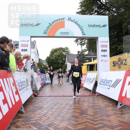 30.08.2026 - Blankeneser Heldenlauf Lena Gebhardt http://msf.ph/oto/10022792 30.08.2026 10:00:00 Ziel 1141, 1211, 1438 meine-sportfotos.de
