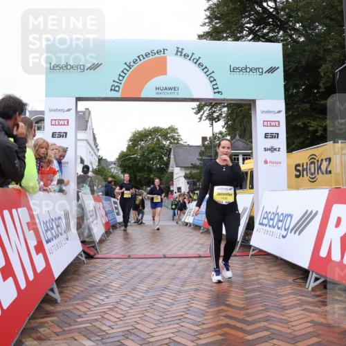 30.08.2026 - Blankeneser Heldenlauf Lena Gebhardt http://msf.ph/oto/10022794 30.08.2026 10:00:01 Ziel 1141, 1211, 1438 meine-sportfotos.de