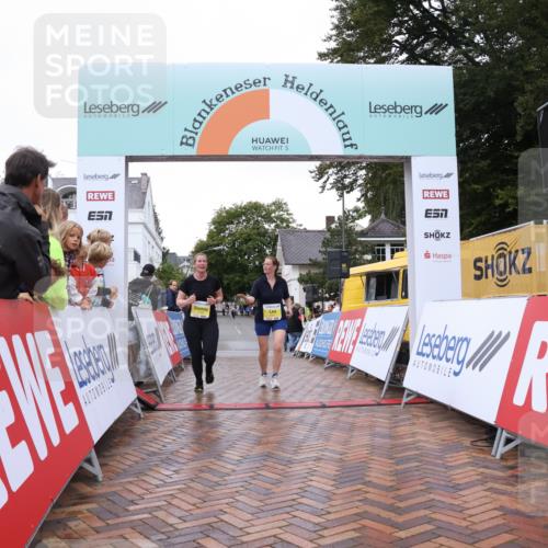 30.08.2026 - Blankeneser Heldenlauf Lena Gebhardt http://msf.ph/oto/10022796 30.08.2026 10:00:03 Ziel 1141, 1211, 1438 meine-sportfotos.de