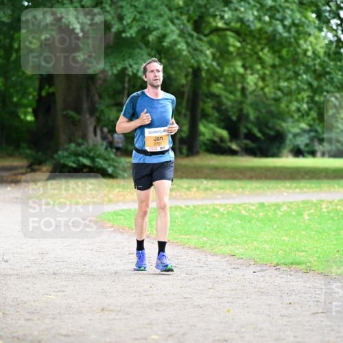 30.08.2026 - Blankeneser Heldenlauf Dr. Thomas Lammeyer http://msf.ph/oto/10025489 30.08.2026 10:27:49 Laufen 2751 meine-sportfotos.de