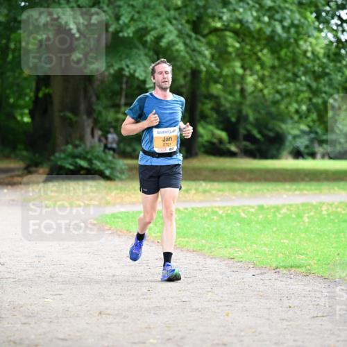 30.08.2026 - Blankeneser Heldenlauf Dr. Thomas Lammeyer http://msf.ph/oto/10025490 30.08.2026 10:27:49 Laufen 2751 meine-sportfotos.de