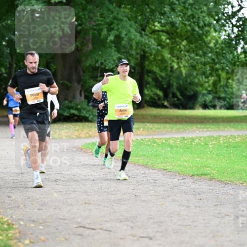 30.08.2026 - Blankeneser Heldenlauf Dr. Thomas Lammeyer http://msf.ph/oto/10025880 30.08.2026 10:30:09 Laufen 2382, 2384 meine-sportfotos.de