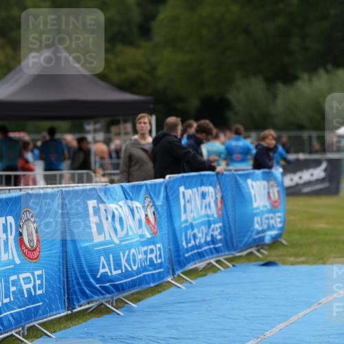 30.08.2026 - Elbe Triathlon Hamburg LAZAROV Photography http://msf.ph/oto/10026704 30.08.2026 09:56:52 Ziel  meine-sportfotos.de