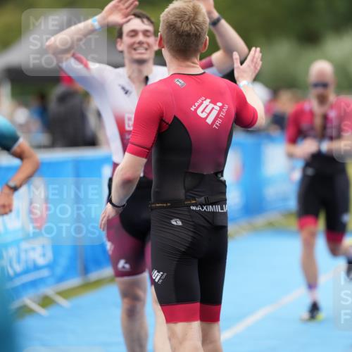30.08.2026 - Elbe Triathlon Hamburg LAZAROV Photography http://msf.ph/oto/10026790 30.08.2026 10:17:27 Ziel 212, 308, 312 meine-sportfotos.de