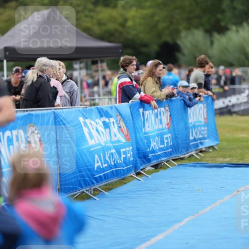 30.08.2026 - Elbe Triathlon Hamburg LAZAROV Photography http://msf.ph/oto/10026829 30.08.2026 10:25:10 Ziel 258 meine-sportfotos.de