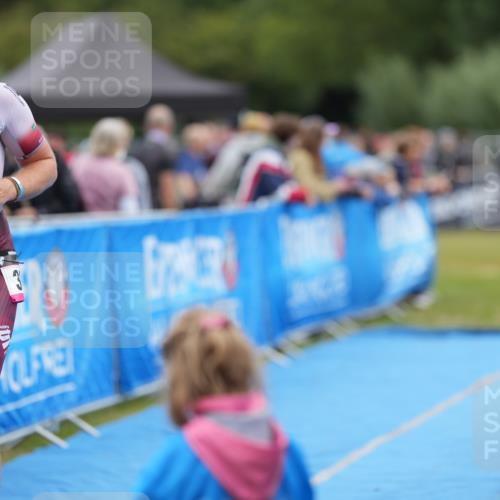30.08.2026 - Elbe Triathlon Hamburg LAZAROV Photography http://msf.ph/oto/10026844 30.08.2026 10:27:57 Ziel 307 meine-sportfotos.de