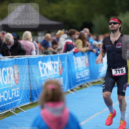 30.08.2026 - Elbe Triathlon Hamburg LAZAROV Photography http://msf.ph/oto/10026848 30.08.2026 10:28:16 Ziel 253, 318 meine-sportfotos.de