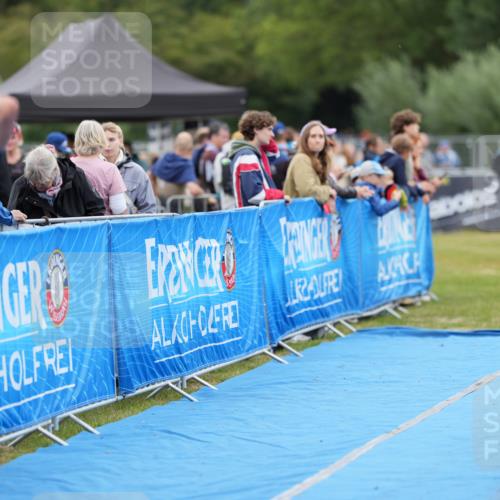 30.08.2026 - Elbe Triathlon Hamburg LAZAROV Photography http://msf.ph/oto/10026856 30.08.2026 10:28:52 Ziel 255 meine-sportfotos.de