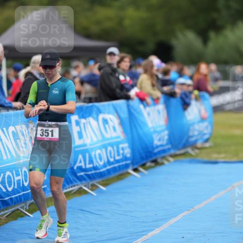 30.08.2026 - Elbe Triathlon Hamburg LAZAROV Photography http://msf.ph/oto/10026863 30.08.2026 10:29:43 Ziel 351 meine-sportfotos.de