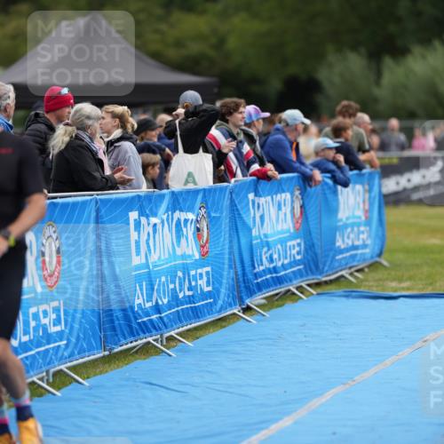 30.08.2026 - Elbe Triathlon Hamburg LAZAROV Photography http://msf.ph/oto/10026870 30.08.2026 10:30:44 Ziel 270 meine-sportfotos.de