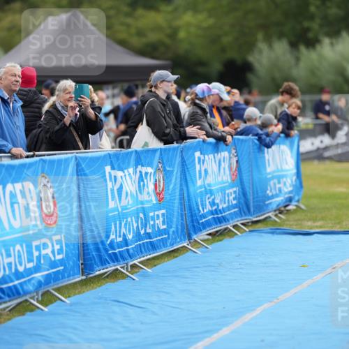30.08.2026 - Elbe Triathlon Hamburg LAZAROV Photography http://msf.ph/oto/10026883 30.08.2026 10:31:30 Ziel 328 meine-sportfotos.de