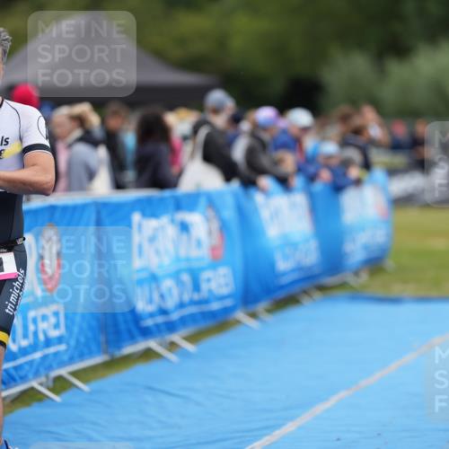 30.08.2026 - Elbe Triathlon Hamburg LAZAROV Photography http://msf.ph/oto/10026892 30.08.2026 10:32:35 Ziel 271 meine-sportfotos.de