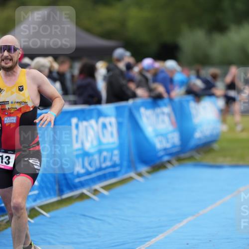 30.08.2026 - Elbe Triathlon Hamburg LAZAROV Photography http://msf.ph/oto/10026903 30.08.2026 10:33:23 Ziel 313, 326, 382 meine-sportfotos.de