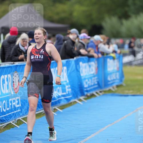 30.08.2026 - Elbe Triathlon Hamburg LAZAROV Photography http://msf.ph/oto/10026926 30.08.2026 10:34:51 Ziel 356 meine-sportfotos.de